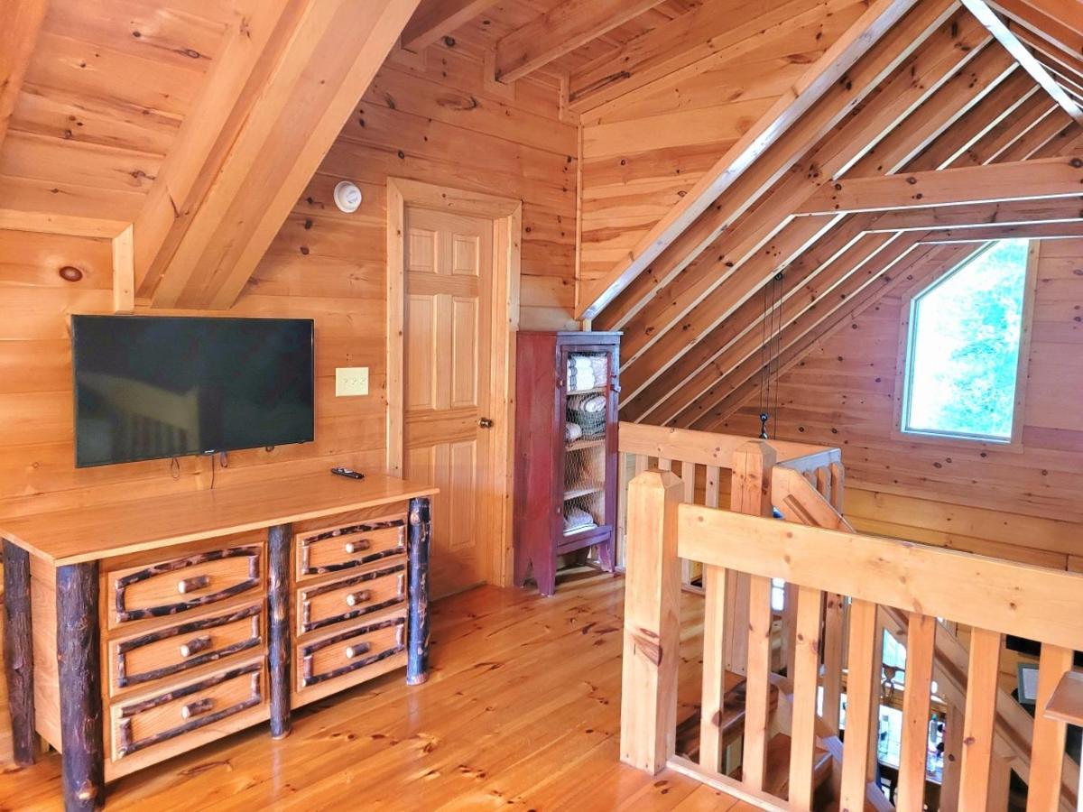 Luxury Cabin With Waterview And Privacy, Hiking ブルーリッジ山脈 エクステリア 写真